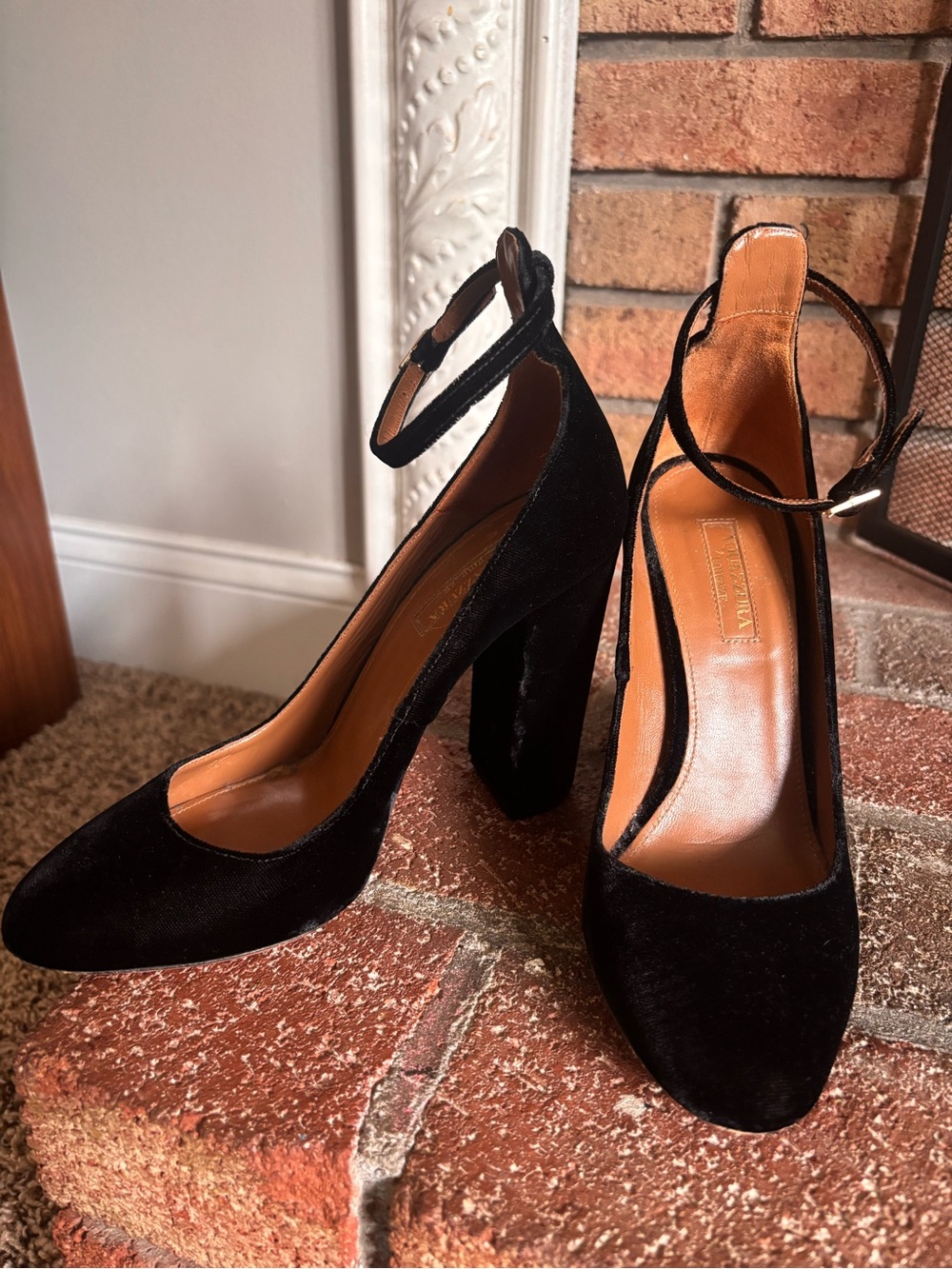 Aquazzura Firenze Black Velvet Ankle Strap Pumps Size 37 / US 7